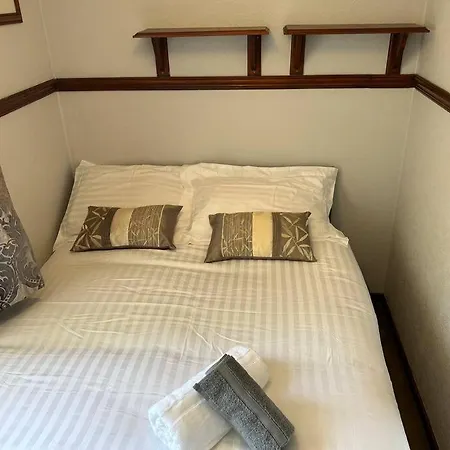 Central Aster House, 3 Bedrooms, Parking Nottingham Exterior photo
