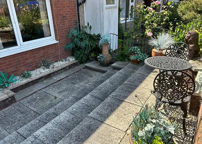 Central Aster House, 3 Bedrooms, Parking